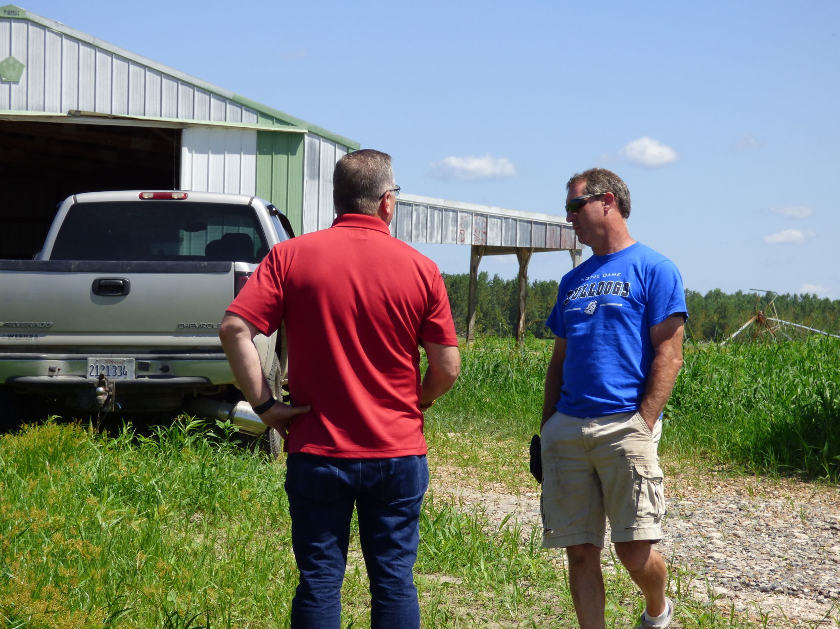 Bost tours barges at Miller City